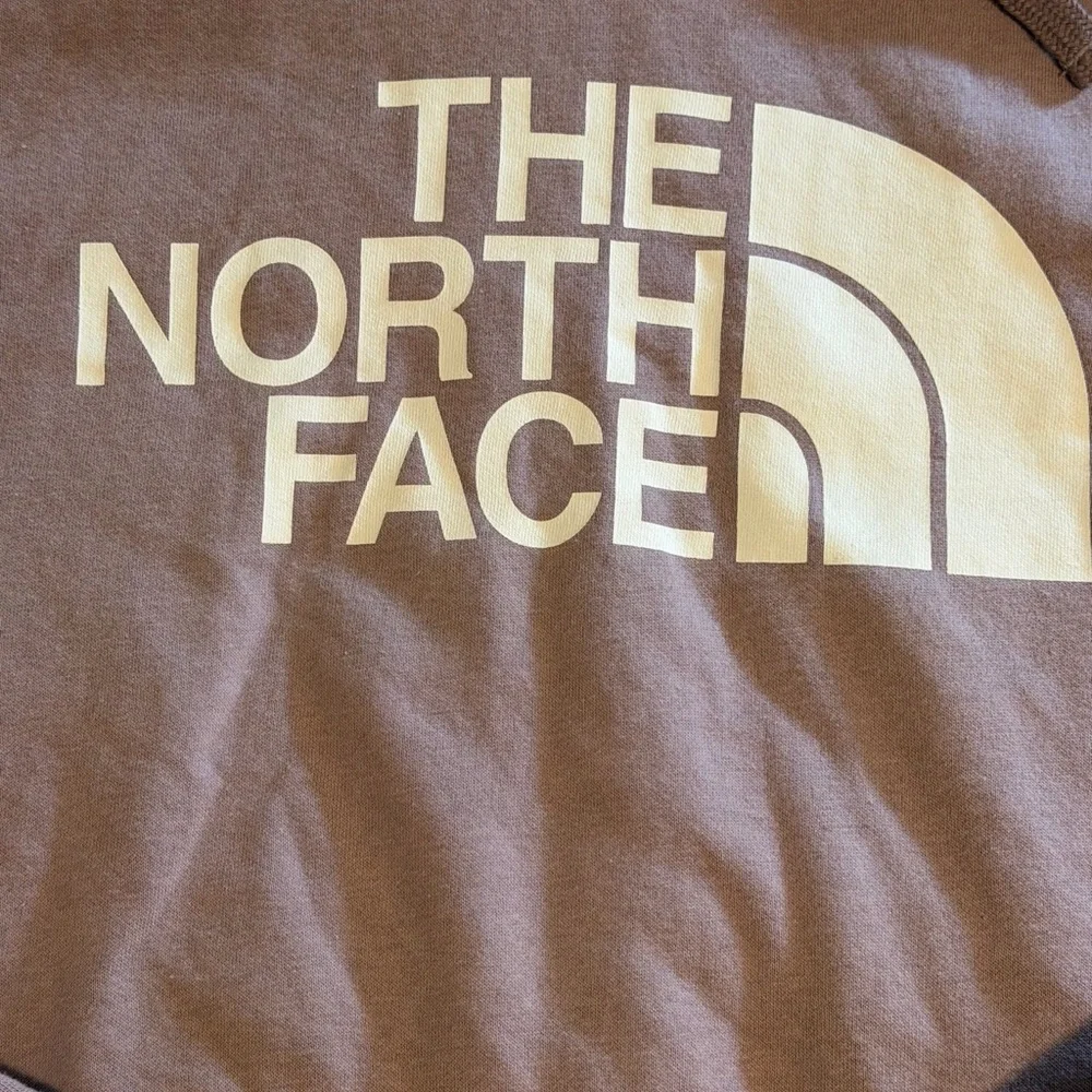 The North Face Women's Half Dome Pullover Hoodie Pale/Blush Pink - Picture 8 of 9